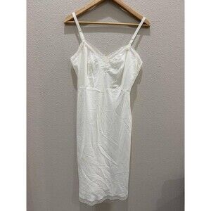 VTG Barbizon Colette Crepe Remarque Lace Slip 34